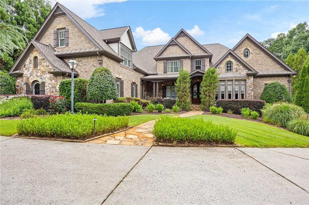 8 bedroom, 8 bathroom, 9,623 sq ft single family residence for sale at 1255 Waterfall Lane, Acworth, GA 30101 — photo 2