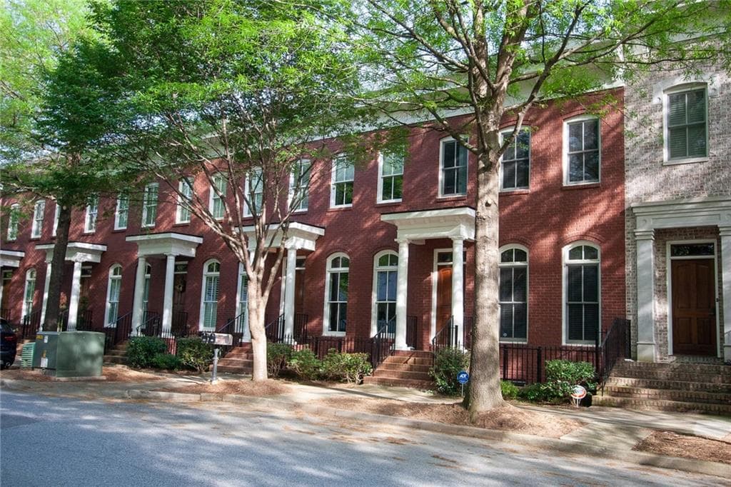 2 bedroom, 4 bathroom, 1,920 sq ft townhouse for rent at 839 Inman Village Parkway, Atlanta, GA 30307 for $4,100 a month — photo 3