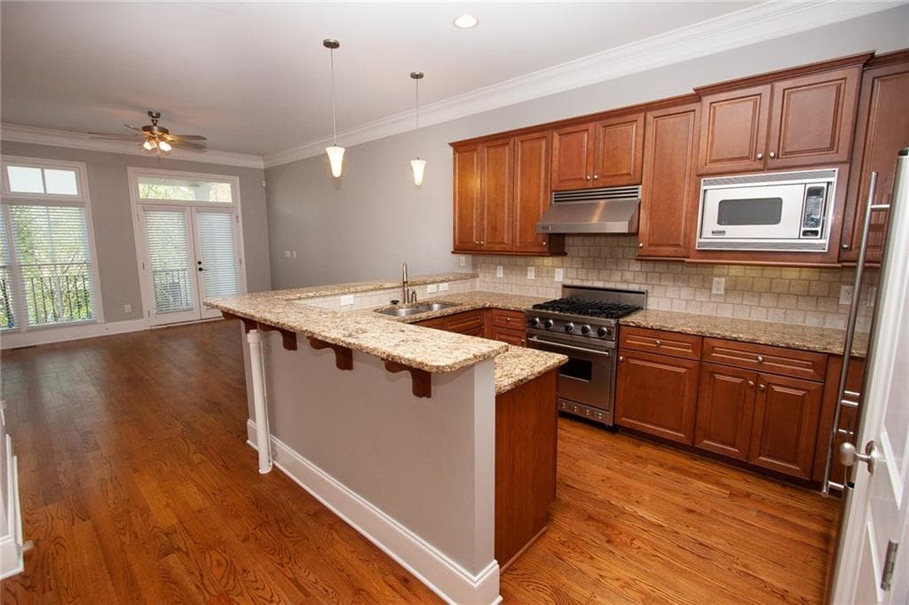 2 bedroom, 4 bathroom, 1,920 sq ft townhouse for rent at 839 Inman Village Parkway, Atlanta, GA 30307 for $4,100 a month — photo 8