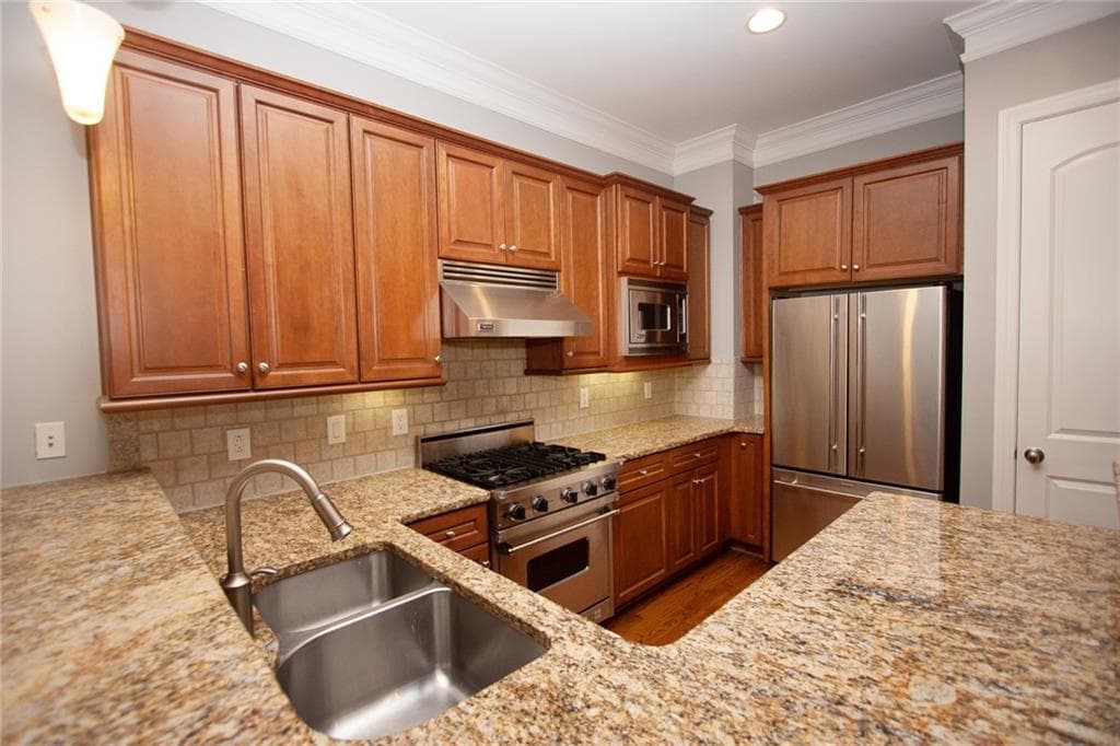 2 bedroom, 4 bathroom, 1,920 sq ft townhouse for rent at 839 Inman Village Parkway, Atlanta, GA 30307 for $4,100 a month — photo 9