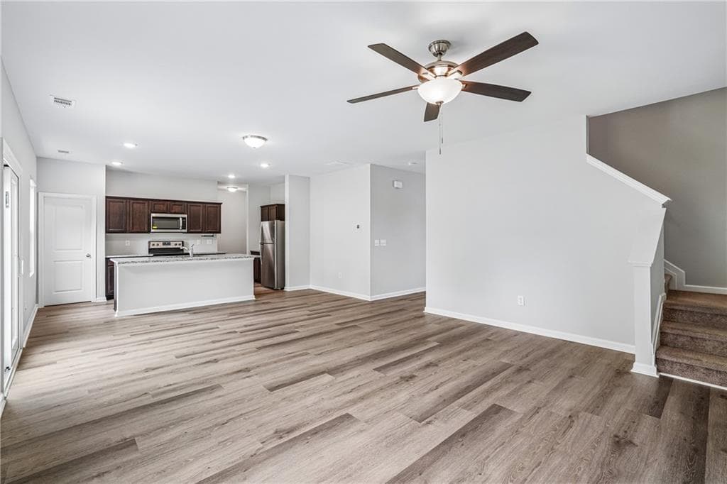 4 bedroom, 3 bathroom, 2,095 sq ft single family residence for sale at 27 Tabasco Cat Court, Cartersville, GA 30120 — photo 5
