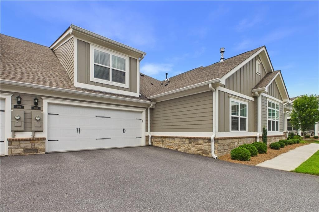 3 bedroom, 3 bathroom, 2,001 sq ft condominium under contract at 903 Lexington Green Pines, Cumming, GA 30040 — photo 3