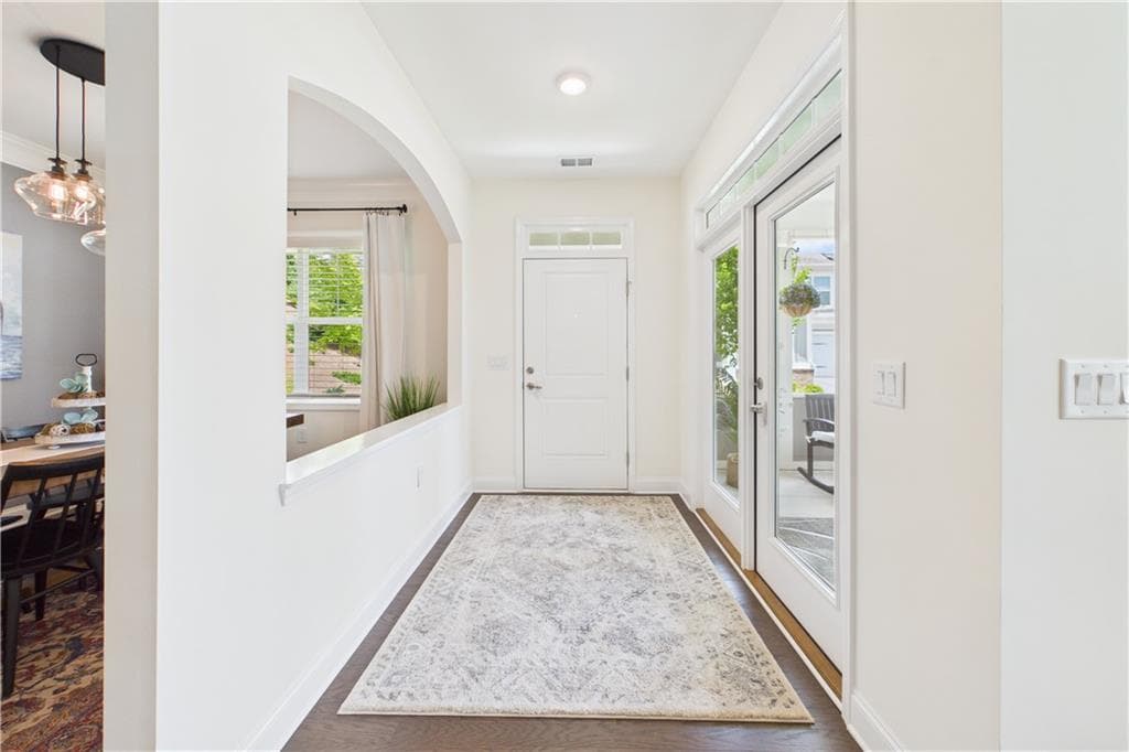 3 bedroom, 3 bathroom, 2,001 sq ft condominium under contract at 903 Lexington Green Pines, Cumming, GA 30040 — photo 6