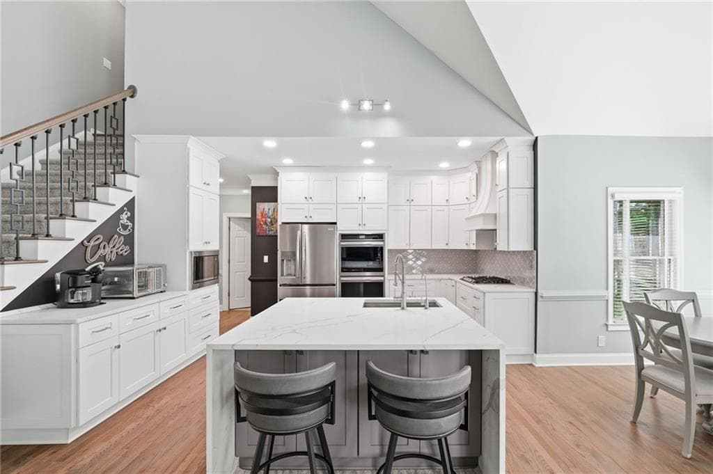 4 bedroom, 5 bathroom, 4,680 sq ft single family residence under contract at 1306 Benbrooke Lane, Acworth, GA 30101 — photo 2
