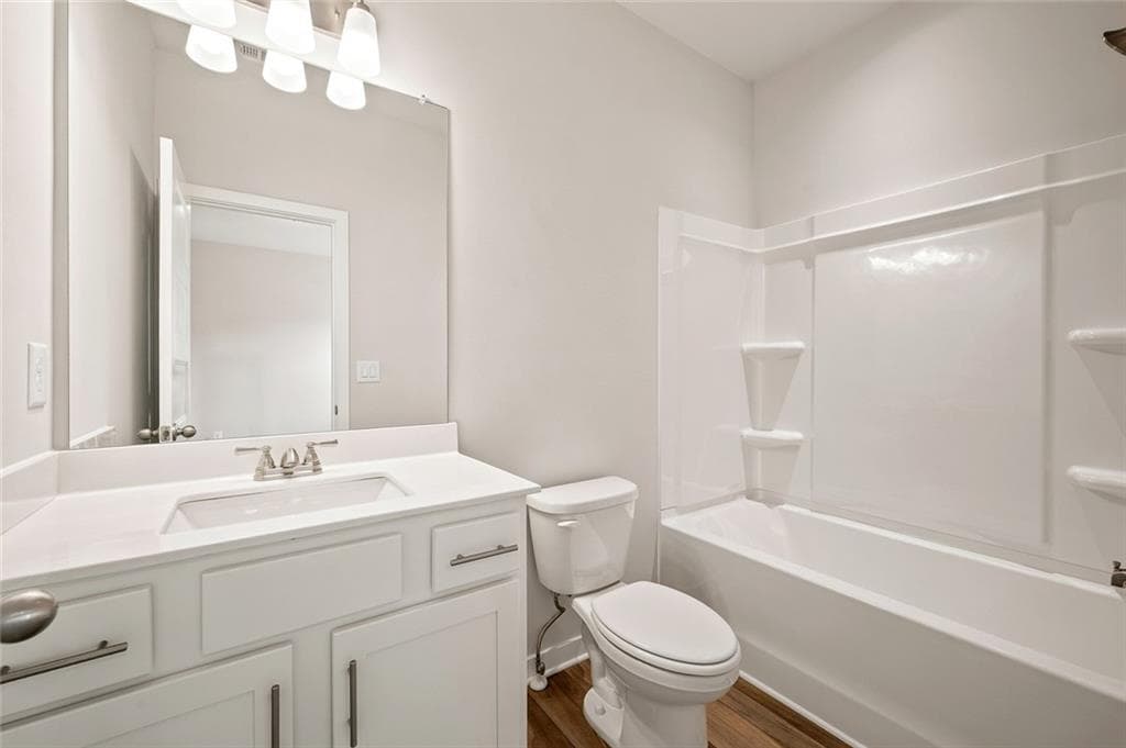 4 bedroom, 4 bathroom, 2,417 sq ft single family residence for sale at 652 Secret Garden Lane, Dacula, GA 30019 — photo 4