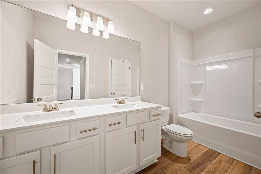 4 bedroom, 4 bathroom, 2,417 sq ft single family residence for sale at 652 Secret Garden Lane, Dacula, GA 30019 — photo 5