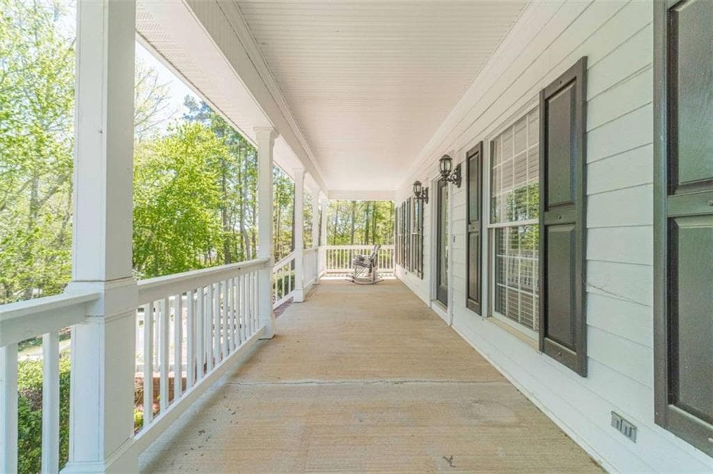 4 bedroom, 4 bathroom, 4,992 sq ft single family residence for rent at 1925 Jesse Cronic Road, Braselton, GA 30517 for $3,500 a month — photo 3