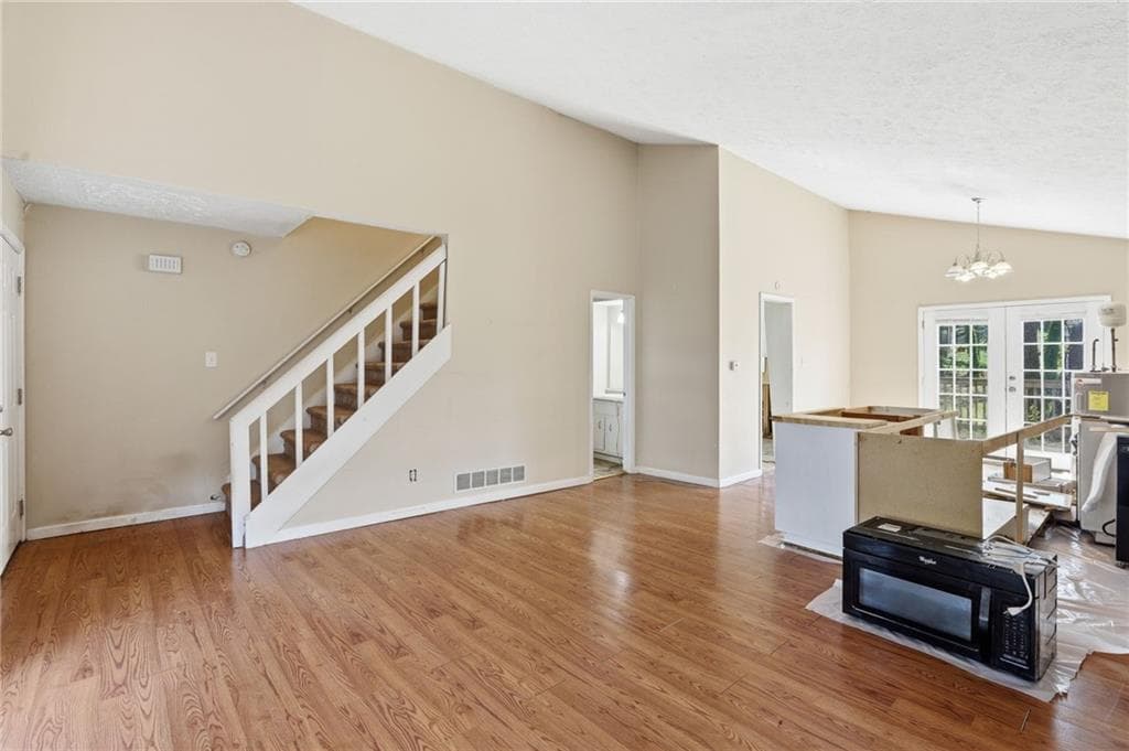 3 bedroom, 3 bathroom, 1,200 sq ft single family residence for sale at 212 Trickum Hills Lane, Woodstock, GA 30188 — photo 7