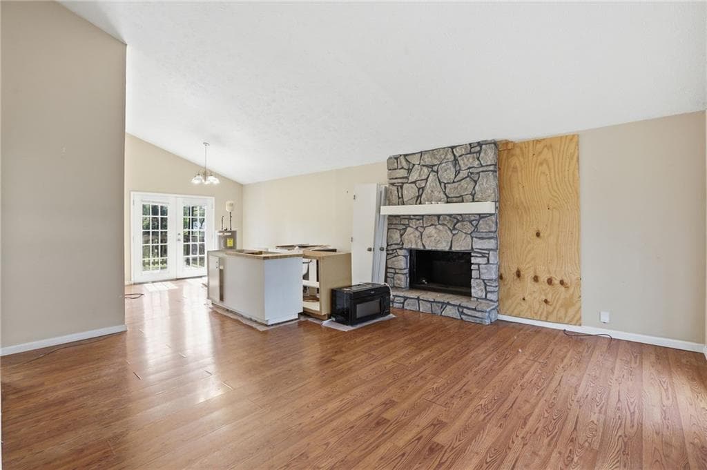 3 bedroom, 3 bathroom, 1,200 sq ft single family residence for sale at 212 Trickum Hills Lane, Woodstock, GA 30188 — photo 9