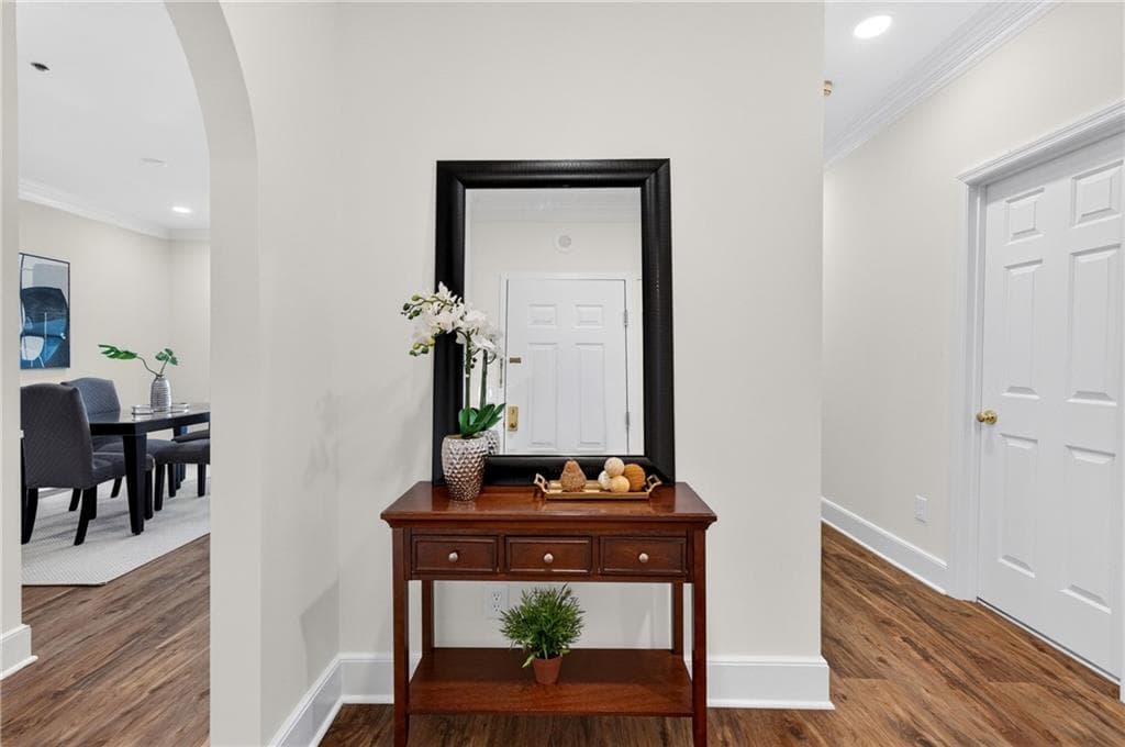 2 bedroom, 2 bathroom, 1,323 sq ft condominium for sale at 2499 Peachtree Road 508, Atlanta, GA 30305 — photo 5