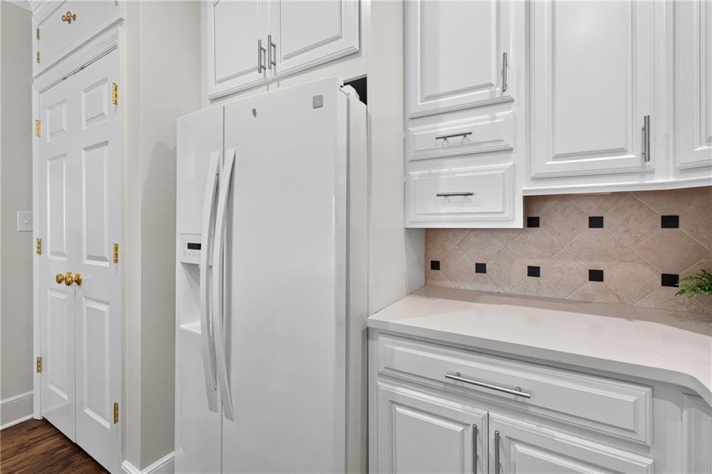 2 bedroom, 2 bathroom, 1,323 sq ft condominium for sale at 2499 Peachtree Road 508, Atlanta, GA 30305 — photo 8