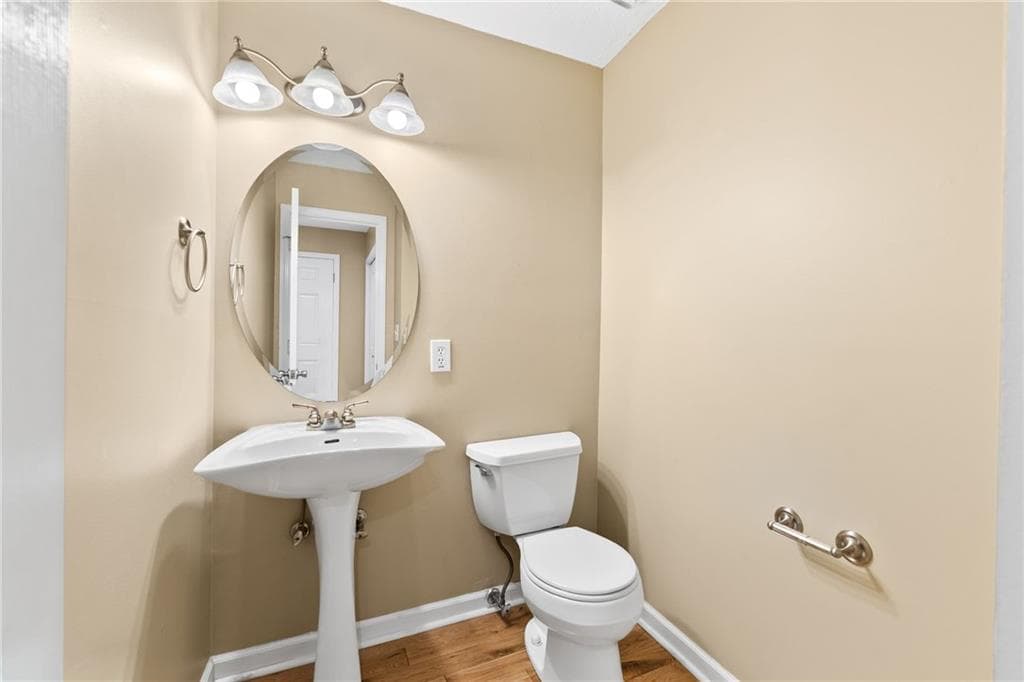 3 bedroom, 3 bathroom, 1,192 sq ft townhouse for rent at 2266 Oak Glenn Circle, Duluth, GA 30096 for $2,000 a month — photo 7