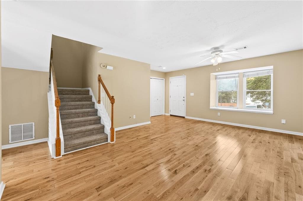 3 bedroom, 3 bathroom, 1,192 sq ft townhouse for rent at 2266 Oak Glenn Circle, Duluth, GA 30096 for $2,000 a month — photo 8