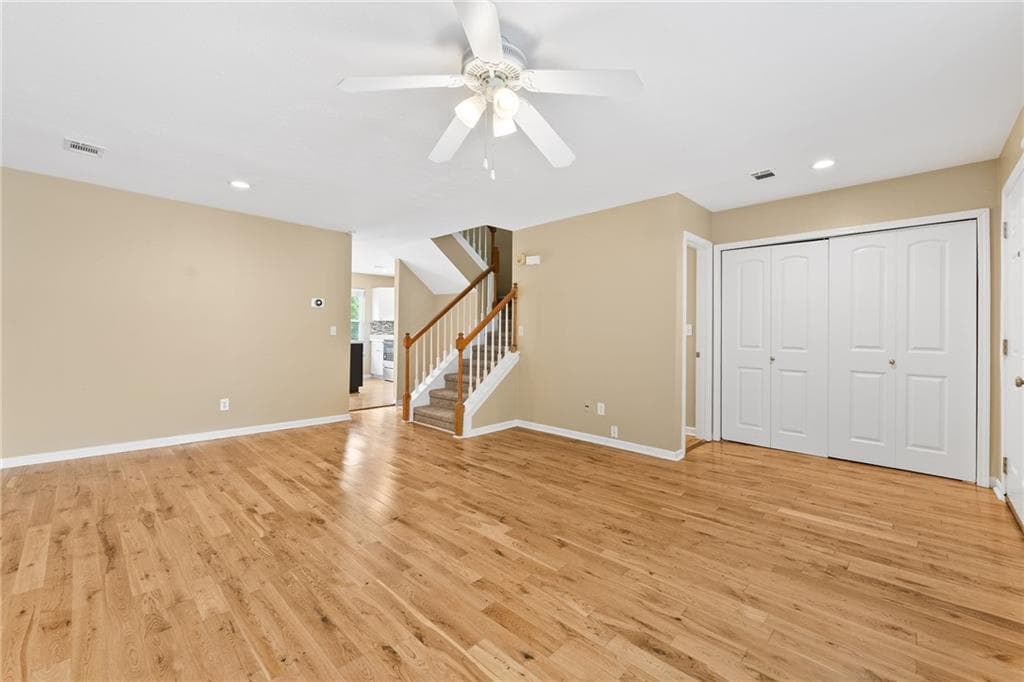 3 bedroom, 3 bathroom, 1,192 sq ft townhouse for rent at 2266 Oak Glenn Circle, Duluth, GA 30096 for $2,000 a month — photo 9