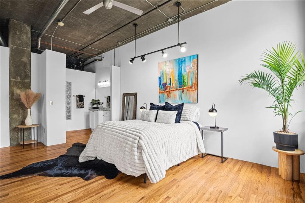 1 bedroom, 1 bathroom, 1,080 sq ft condominium for sale at 3235 Roswell Road 620, Atlanta, GA 30305 — photo 7