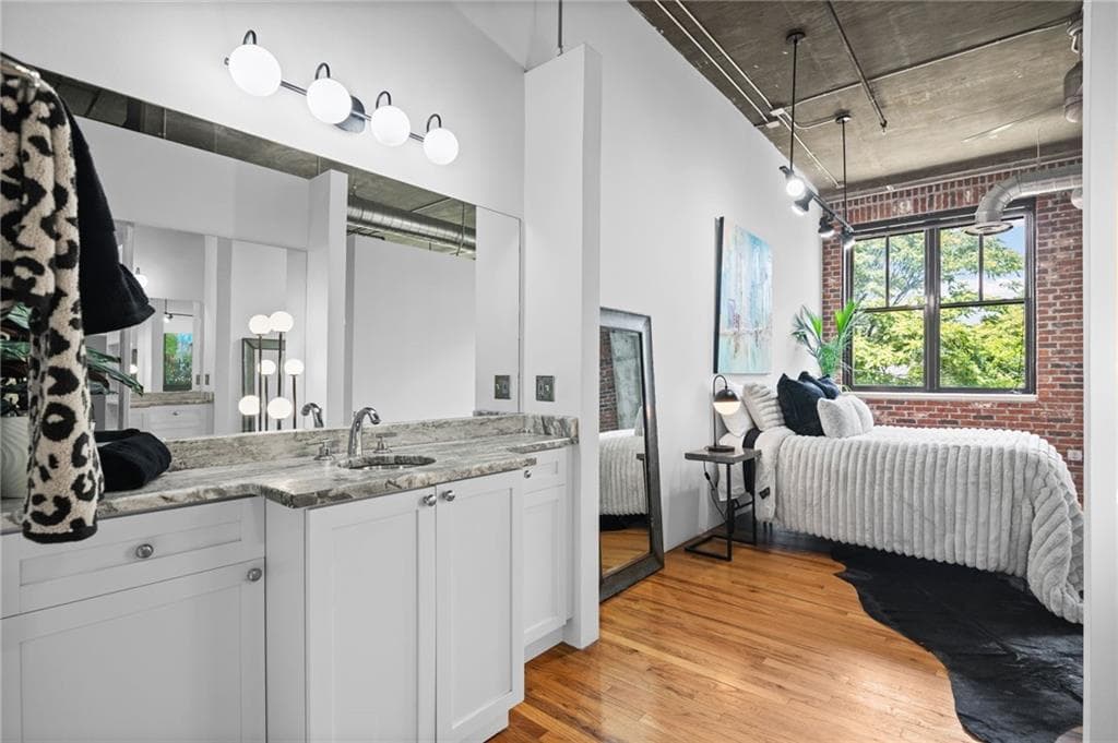 1 bedroom, 1 bathroom, 1,080 sq ft condominium for sale at 3235 Roswell Road 620, Atlanta, GA 30305 — photo 10