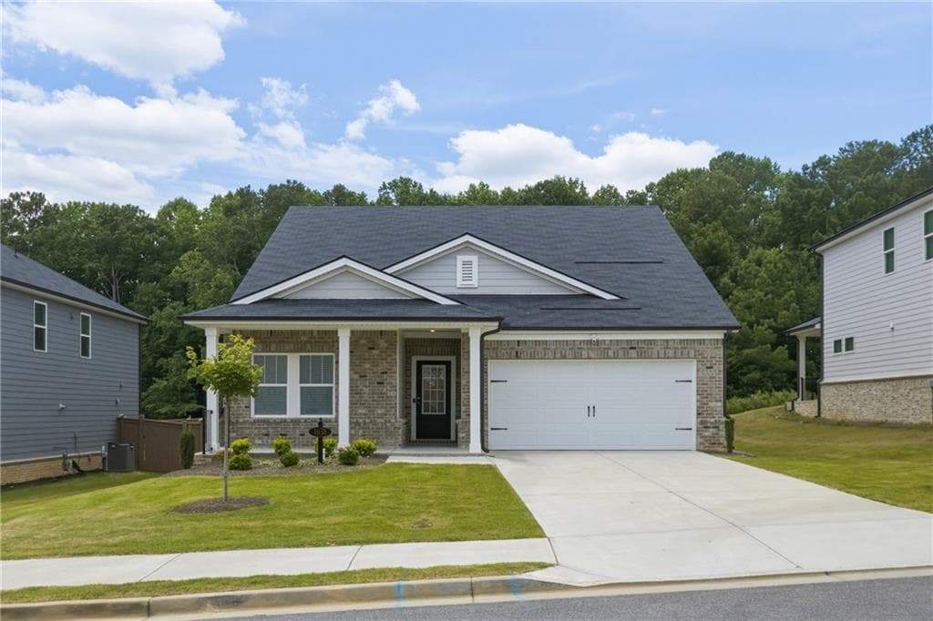 4 bedroom, 3 bathroom, 2,418 sq ft single family residence for sale at 1638 High Falls Lane, Grayson, GA 30017 — photo 1 of 34