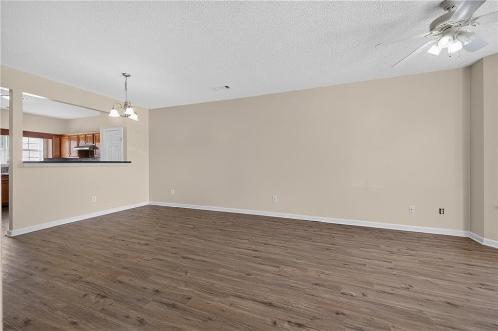 3 bedroom, 3 bathroom townhouse for rent at 1471 Riverrock Trail, Riverdale, GA 30296 for $1,800 a month — photo 7
