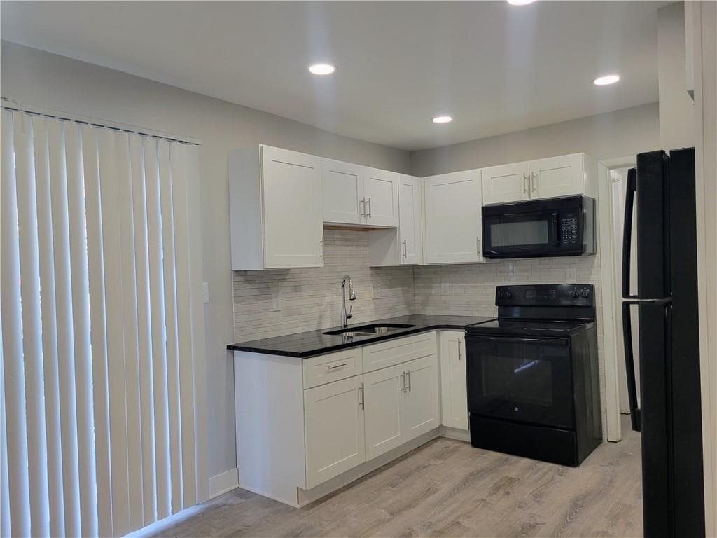 2 bedroom, 2 bathroom, 1,008 sq ft condominium for sale at 265 Peyton Place, Atlanta, GA 30311 — photo 3