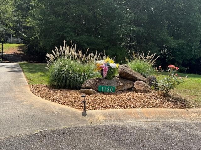 3 bedroom, 2 bathroom, 1,935 sq ft single family residence for sale at 1130 Irish Hill Drive, Concord, GA 30206 — photo 2