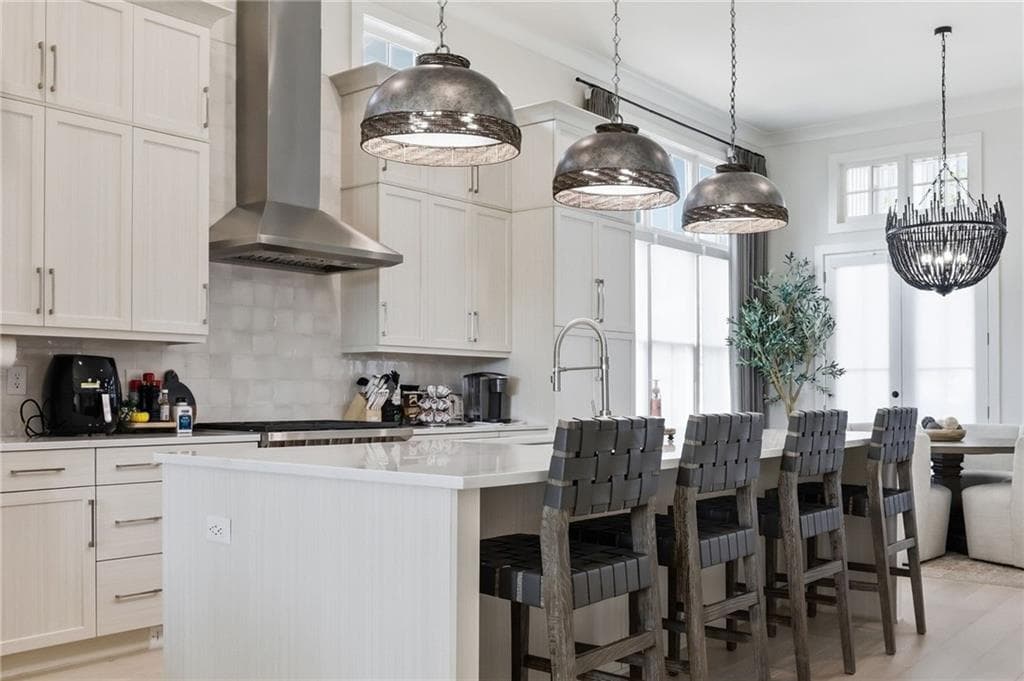 3 bedroom, 4 bathroom, 2,660 sq ft townhouse for sale at 2013 Parkstead Lane, Milton, GA 30004 — photo 4