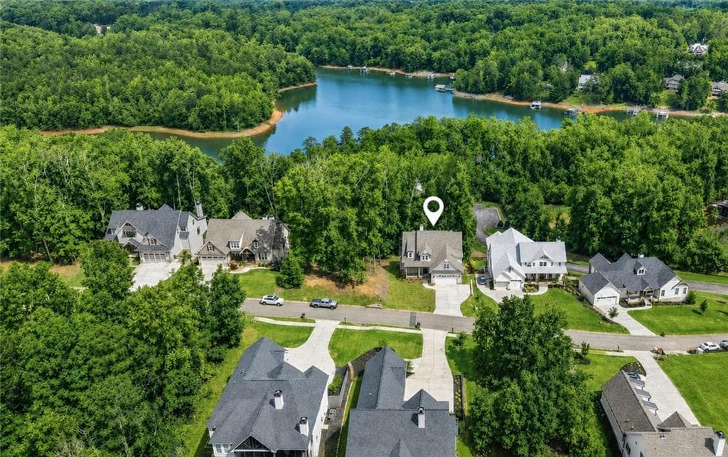 7465 Crestline