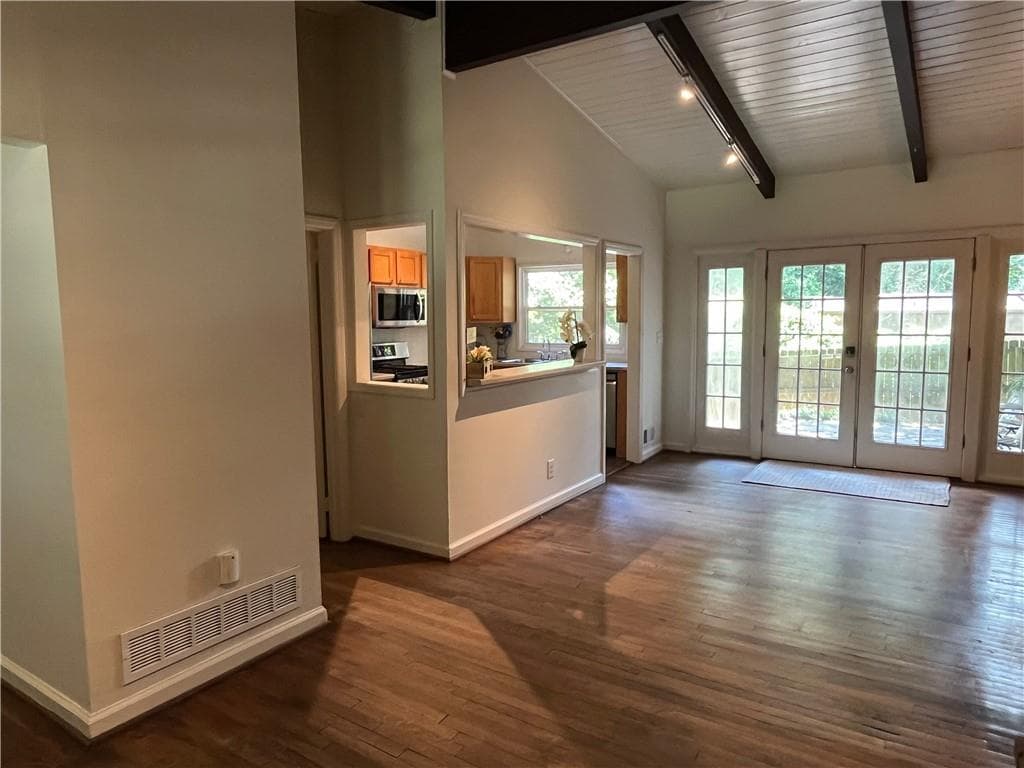 2 bedroom, 2 bathroom, 1,065 sq ft duplex for rent at 1945 Dellwood Drive B, Atlanta, GA 30309 for $2,300 a month — photo 7
