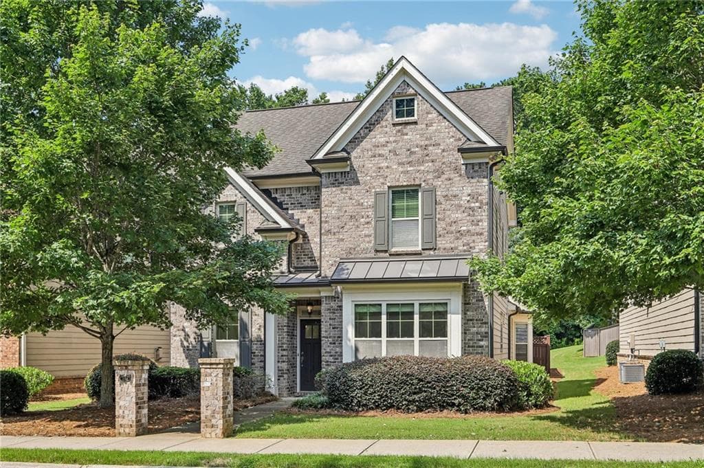 3 bedroom, 3 bathroom, 2,367 sq ft single family residence for sale at 3534 S Sherwood Road, Smyrna, GA 30082 — photo 1 of 25