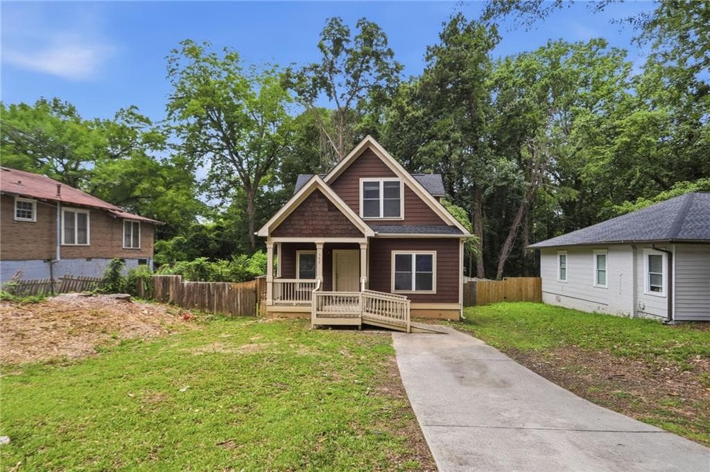 4 bedroom, 3 bathroom, 1,607 sq ft single family residence for sale at 562 Woodlawn Avenue, Atlanta, GA 30318 — photo 1 of 35