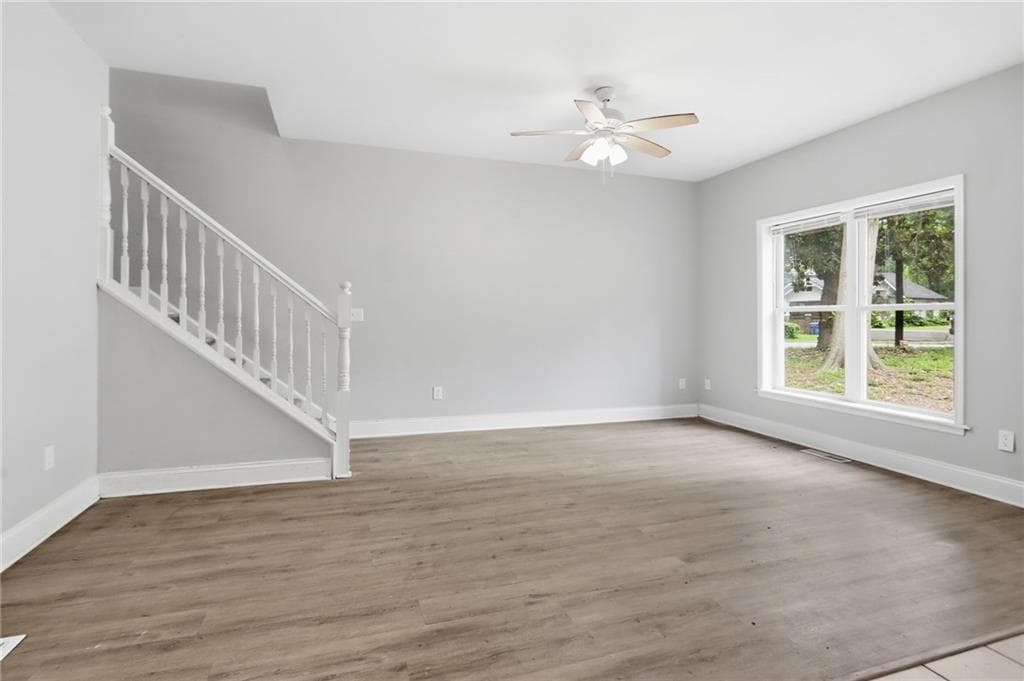 4 bedroom, 3 bathroom, 1,607 sq ft single family residence for sale at 562 Woodlawn Avenue, Atlanta, GA 30318 — photo 10