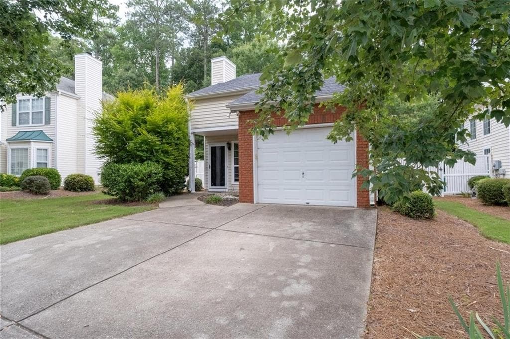 3 bedroom, 2 bathroom, 1,120 sq ft single family residence for rent at 13506 Aventide Lane, Alpharetta, GA 30004 for $2,200 a month — photo 4