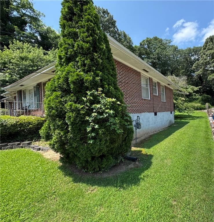 3 bedroom, 2 bathroom, 1,892 sq ft single family residence for sale at 1015 Lynhurst Drive, Atlanta, GA 30311 — photo 3