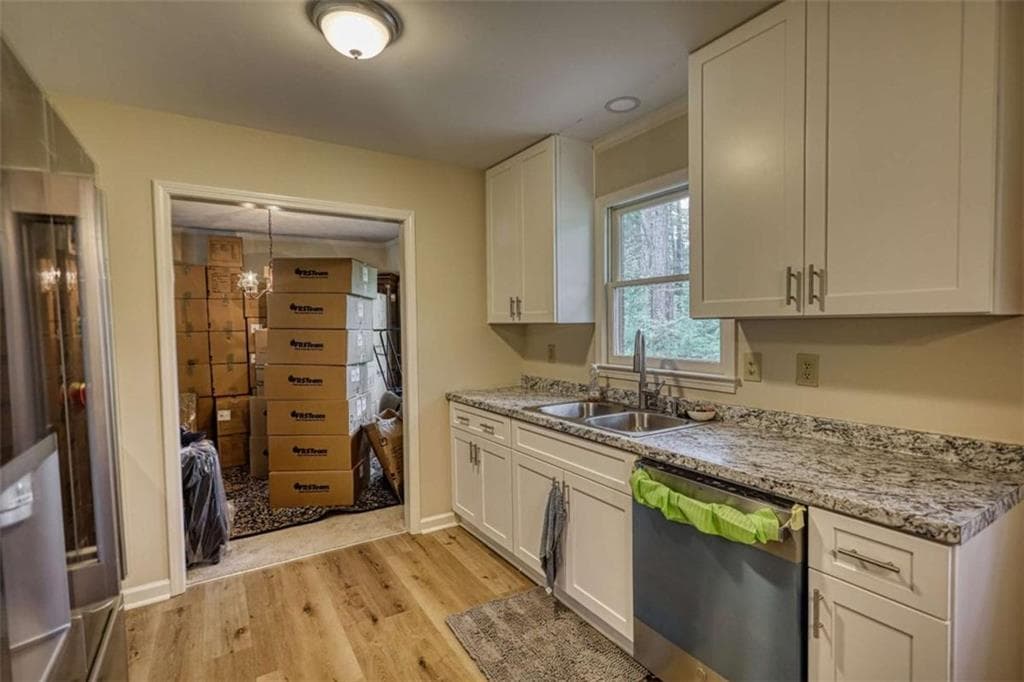 3 bedroom, 2 bathroom, 1,456 sq ft single family residence for sale at 434 Sweet Water Trail, Conyers, GA 30094 — photo 10