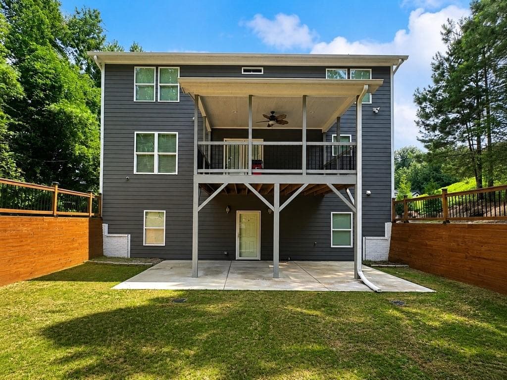 4 bedroom, 2 bathroom, 3,322 sq ft single family residence for sale at 655 Transit Circle, Atlanta, GA 30349 — photo 5