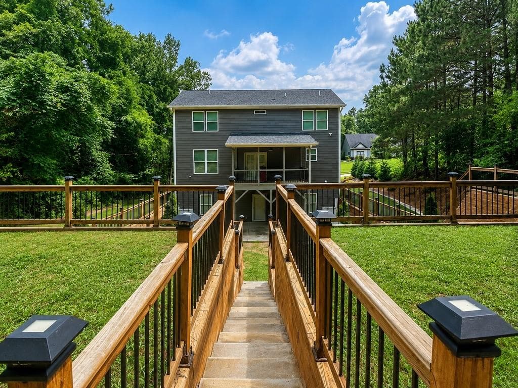 4 bedroom, 2 bathroom, 3,322 sq ft single family residence for sale at 655 Transit Circle, Atlanta, GA 30349 — photo 7
