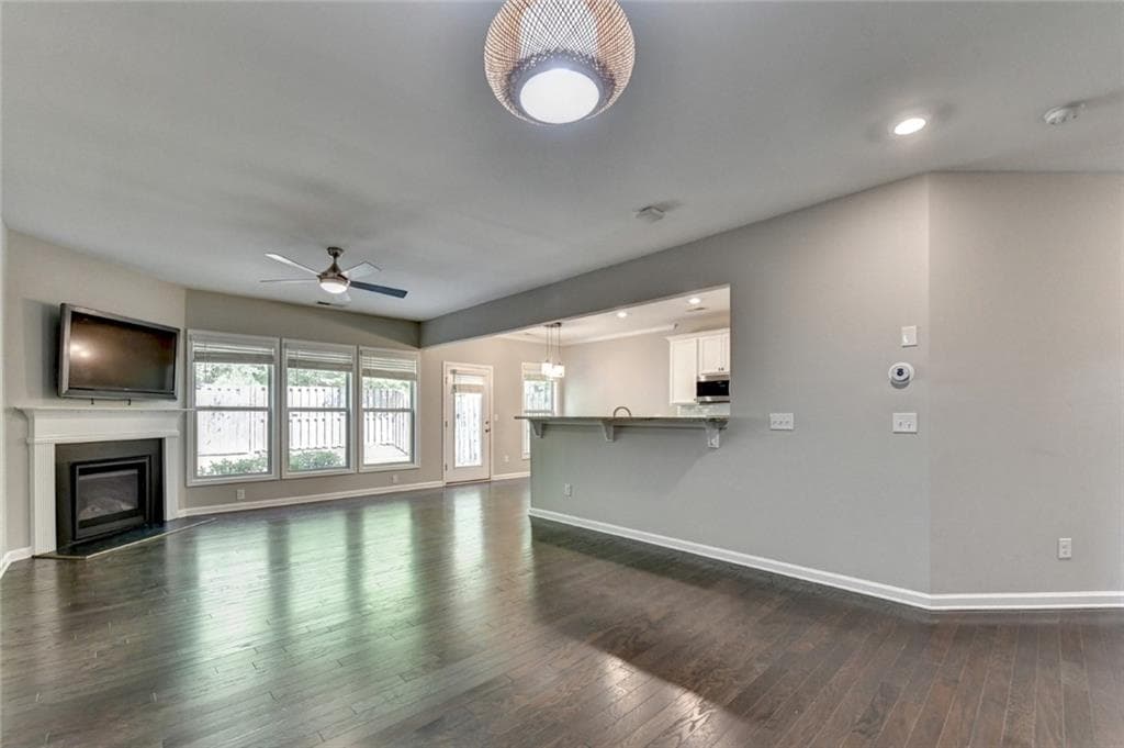 3 bedroom, 3 bathroom, 1,932 sq ft townhouse for rent at 7245 Heritage Oak Court, Cumming, GA 30040 for $2,350 a month — photo 8