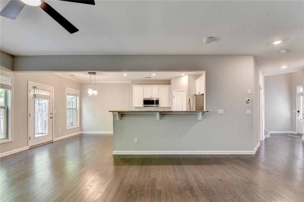 3 bedroom, 3 bathroom, 1,932 sq ft townhouse for rent at 7245 Heritage Oak Court, Cumming, GA 30040 for $2,350 a month — photo 10