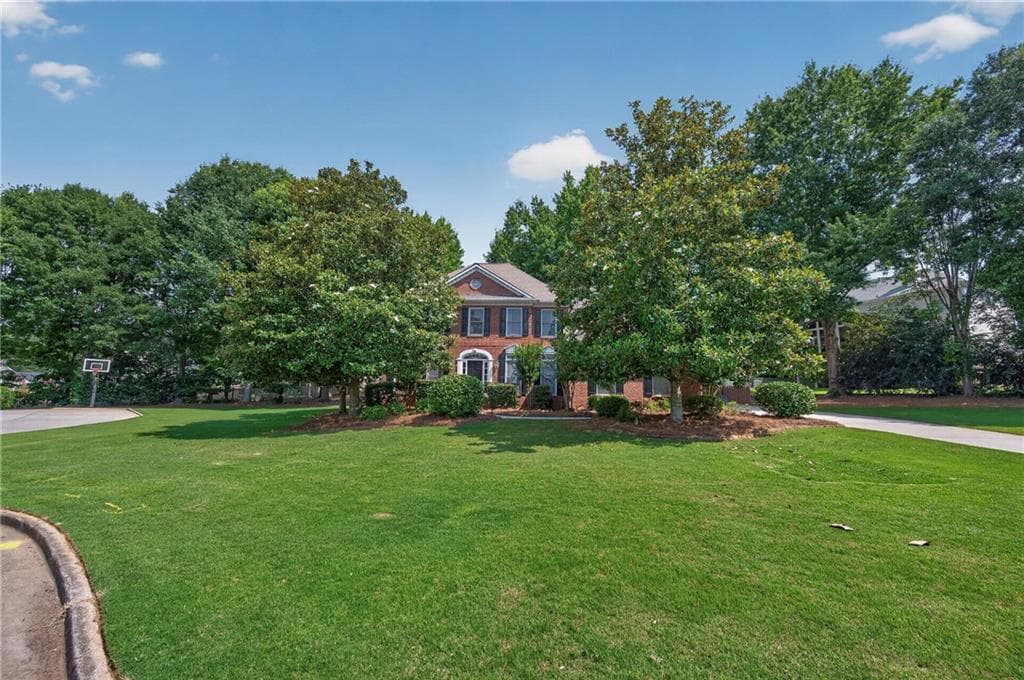 5 bedroom, 4 bathroom, 2,793 sq ft single family residence for sale at 715 Brafferton Way, Johns Creek, GA 30005 — photo 2