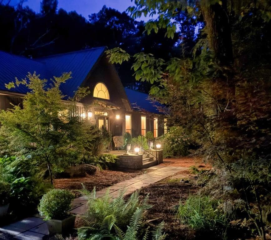 3 bedroom, 3 bathroom, 2,089 sq ft home for sale at 568 N Stewart Lane, Rising Fawn, GA