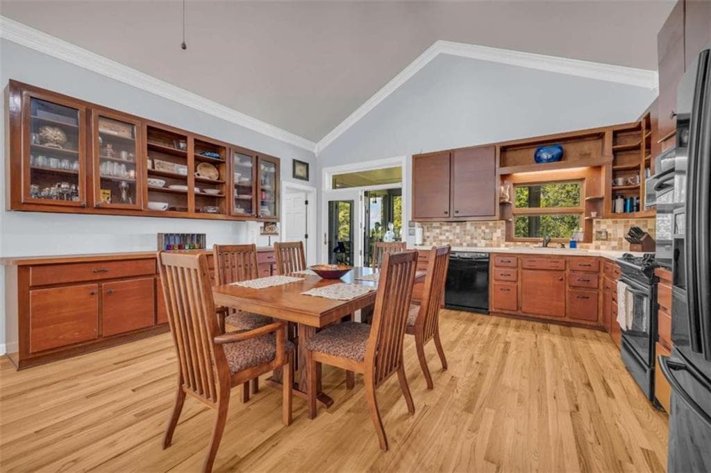 3 bedroom, 3 bathroom, 2,575 sq ft single family residence for sale at 83 Sugar Cane Drive, Hartwell, GA 30643 — photo 8