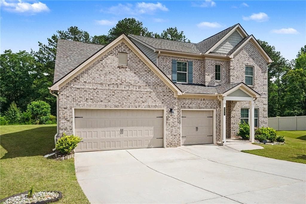 4 bedroom, 5 bathroom, 3,719 sq ft single family residence for sale at 521 Redchurch Drive, Mcdonough, GA 30252 — photo 2