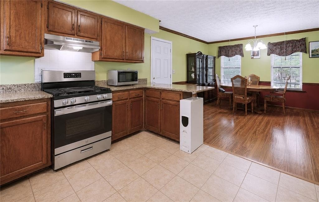 3 bedroom, 3 bathroom, 1,536 sq ft single family residence for sale at 4231 Creek Hollow Way, Duluth, GA 30096 — photo 9
