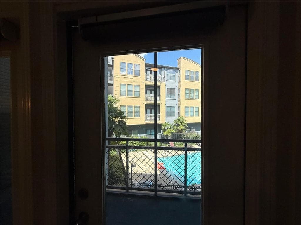 1 bedroom, 1 bathroom, 884 sq ft condominium for sale at 400 17th Street 1212, Atlanta, GA 30363 — photo 9