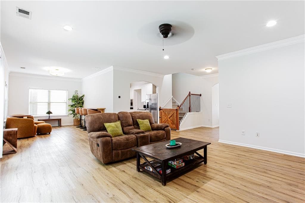 4 bedroom, 3 bathroom, 2,600 sq ft single family residence for sale at 190 Cornerstone Circle, Woodstock, GA 30188 — photo 6