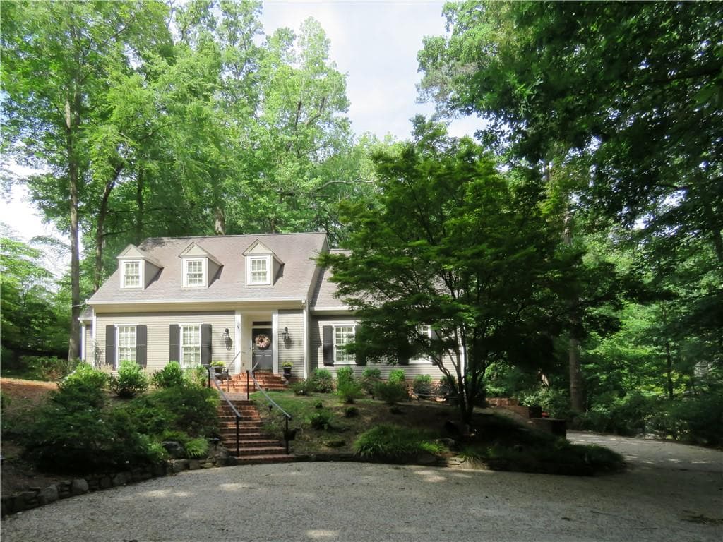 3 bedroom, 5 bathroom, 3,768 sq ft single family residence for sale at 4464 Woodland Brook Drive, Atlanta, GA 30339 — photo 3