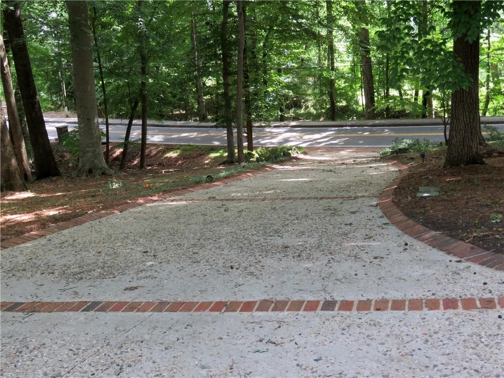 3 bedroom, 5 bathroom, 3,768 sq ft single family residence for sale at 4464 Woodland Brook Drive, Atlanta, GA 30339 — photo 4