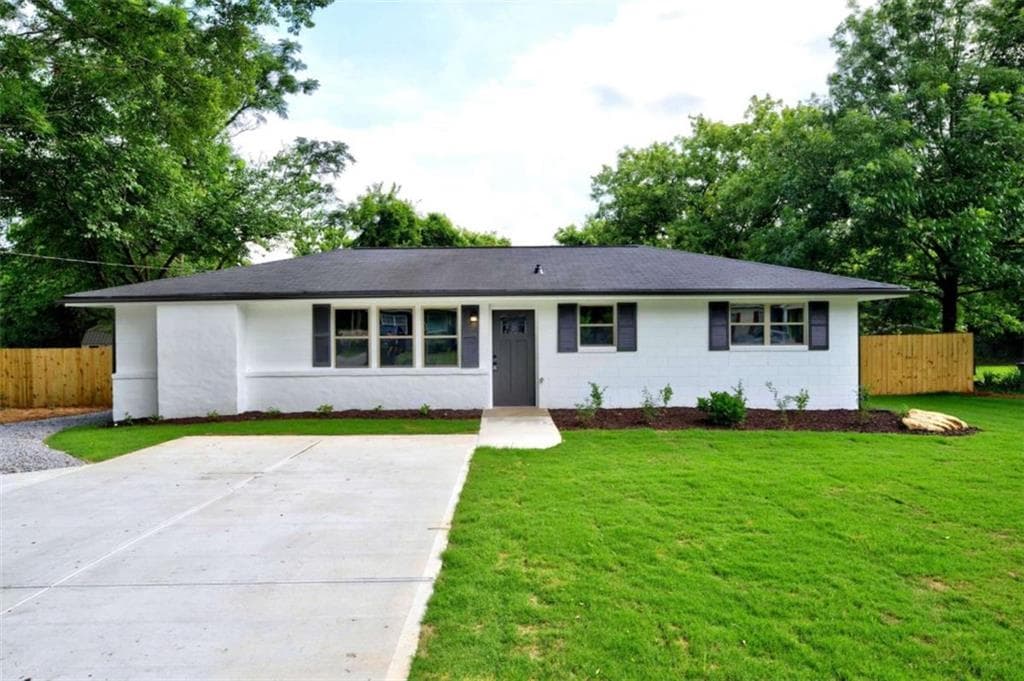 4 bedroom, 2 bathroom, 1,200 sq ft home for sale at 230 Morningview Drive, Athens, GA