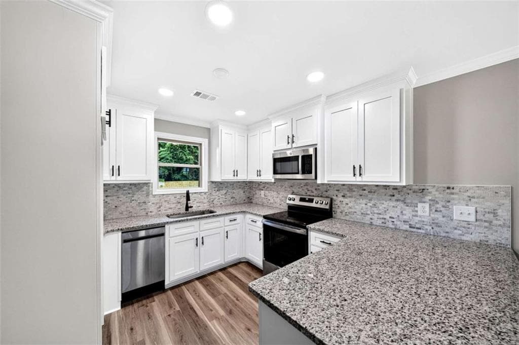 4 bedroom, 2 bathroom, 1,200 sq ft single family residence for sale at 230 Morningview Drive, Athens, GA 30605 — photo 8