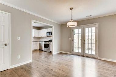 4 bedroom, 3 bathroom, 1,424 sq ft single family residence under contract at 2257 Asquith Avenue, Marietta, GA 30008 — photo 5