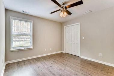4 bedroom, 3 bathroom, 1,424 sq ft single family residence under contract at 2257 Asquith Avenue, Marietta, GA 30008 — photo 9